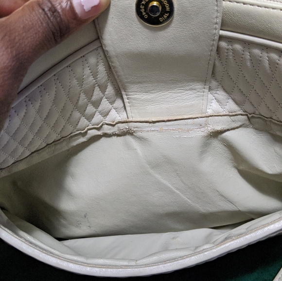 Authentic  Rare Bally LCross Body - Picture 6 of 7